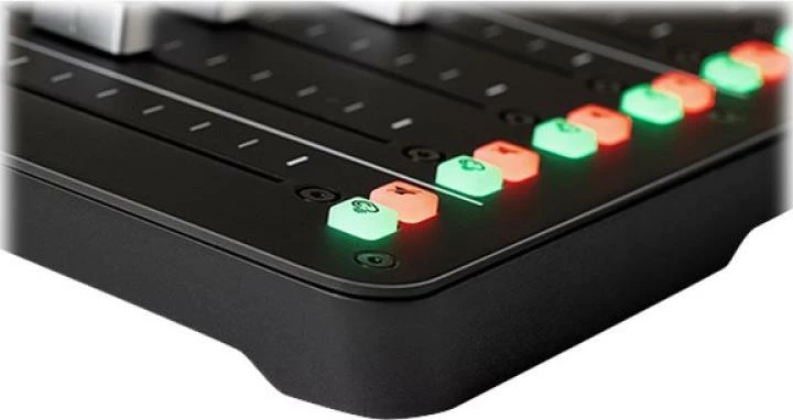 Konsolë audio prodhimi për podcast/streaming, RØDE RodeCaster Pro, shumëkanale me fader-a dhe pads efektesh, 420x340x130 mm, e zezë