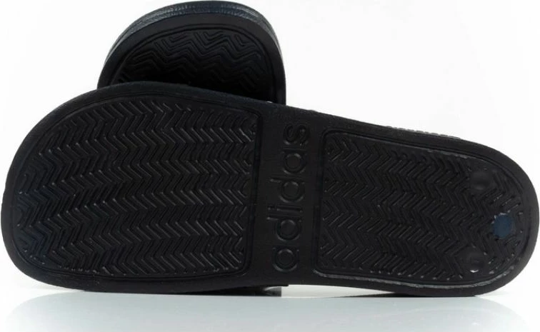 Papuqe për meshkuj adidas, të zeza