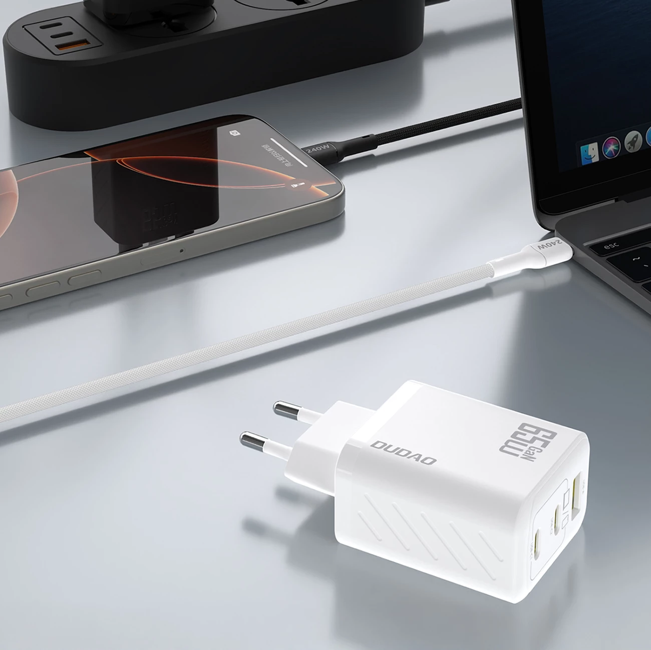 Karikues muri Dudao A29, 65W, GaN, 2x USB-C + 1x USB-A, i bardhë