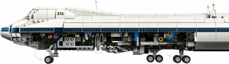 Set LEGO Icons për të rritur, Shuttle Carrier
