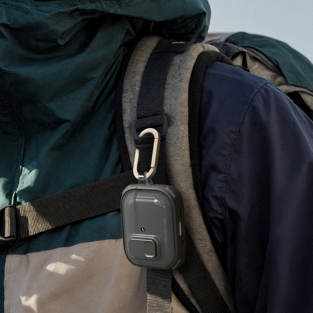 Mbështjellës për kufje, AmazingThing Titan Pro Mag Case Clear për AirPods Pro 3, PC+TPU, përputhshëm me karikim wireless, me karabiner, e zezë