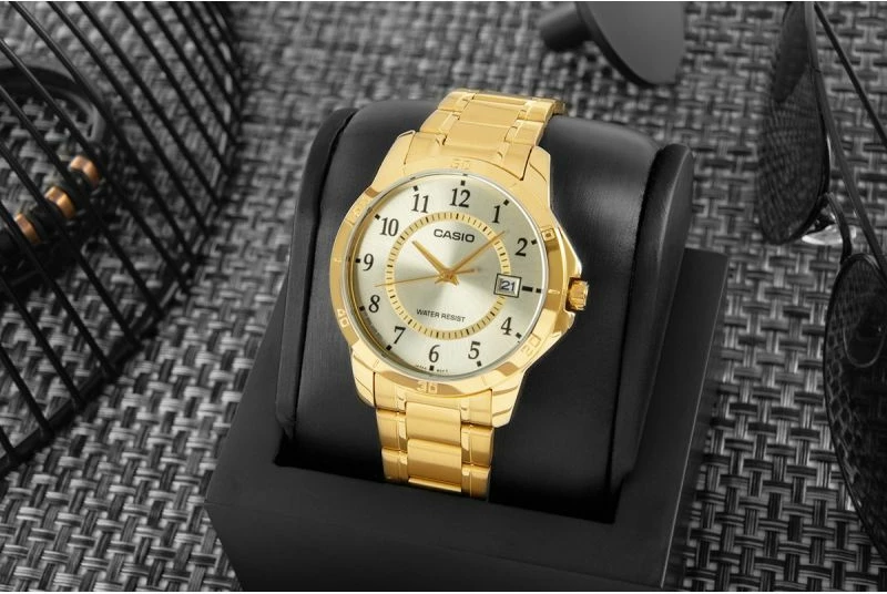 Orë dore për meshkuj CASIO, ari