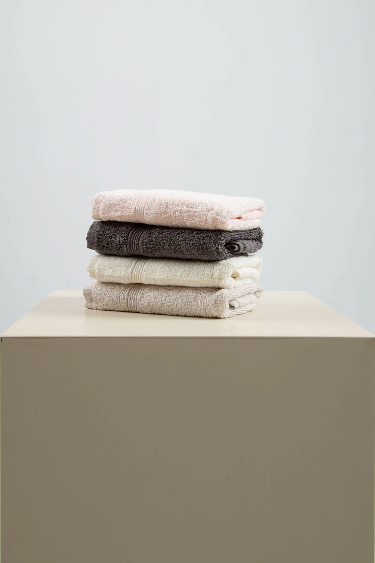 Set peshqirësh për larje (4 copë), Mijolnir, Deco