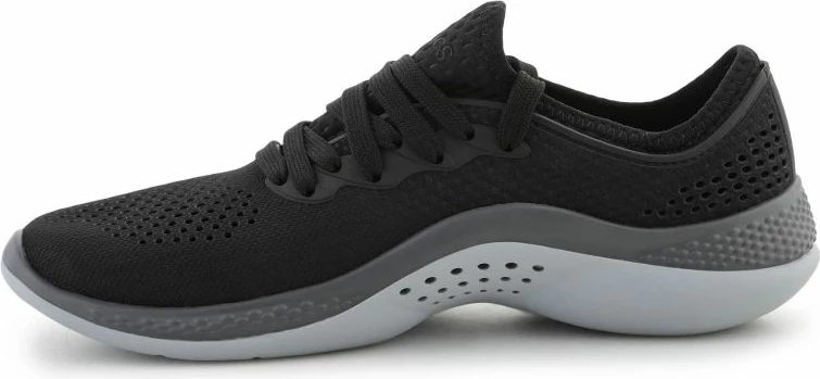 Këpucë Crocs për femra, të zeza