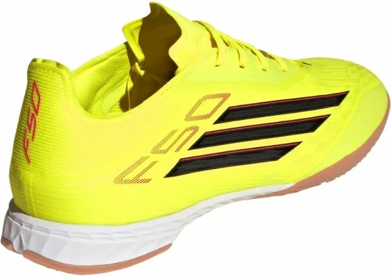 Atlete futbolli adidas, pa ngjyrë të specifikuar [Madhësia: 41 1/3]