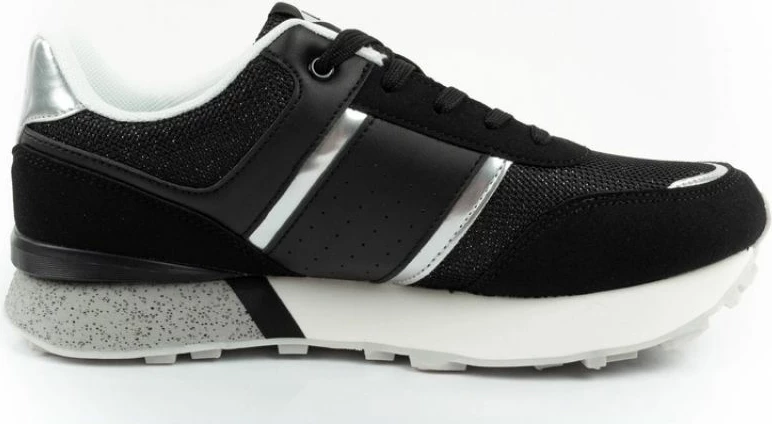 Atlete femra Lee Cooper, të zeza