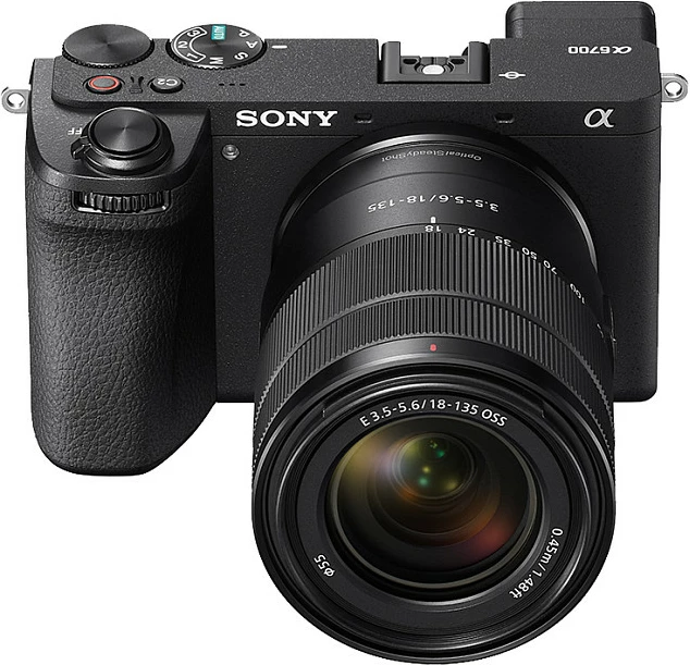 Aparat fotografik Sony Alpha 6700 Kit, objektiv E 18-135mm f/3.5-5.6, i zi