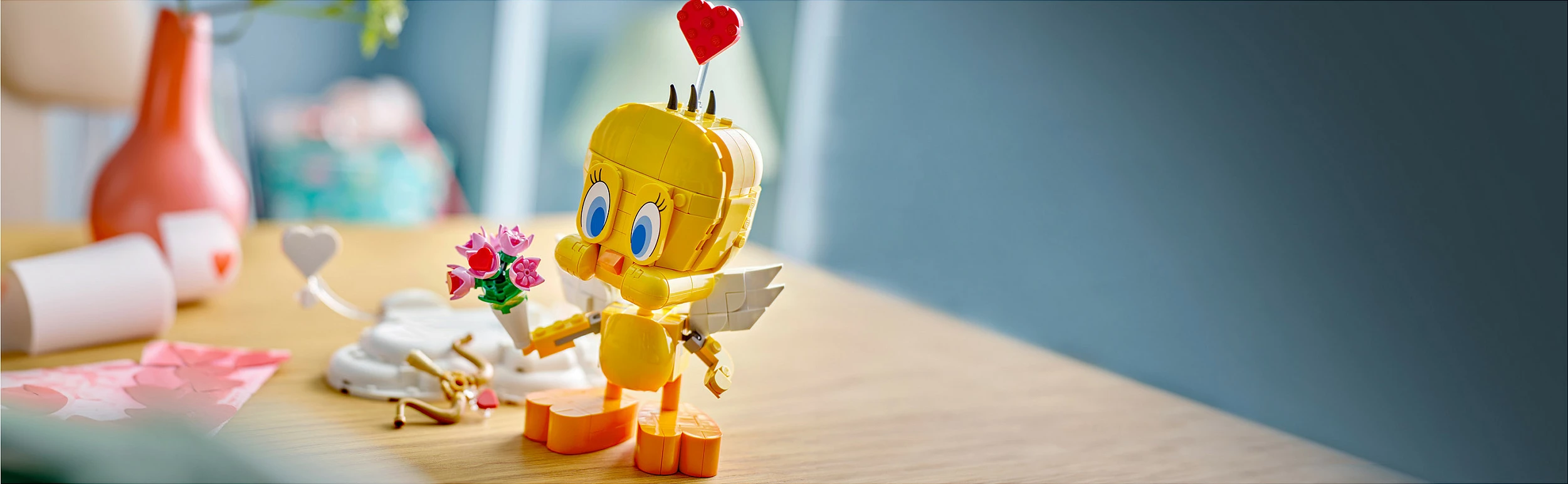 Set ndërtimi LEGO Iconic Sweetheart Tweety Bird 40824, 412 pjesë, 12+, shumëngjyrësh