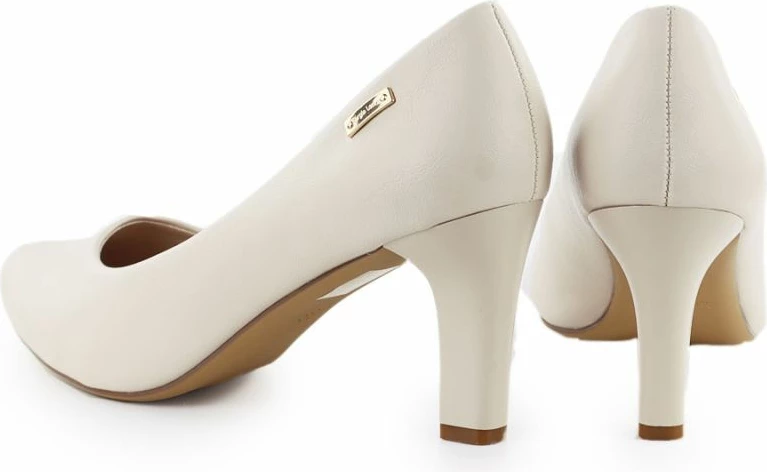 Këpucë me taka për femra Leone, nude