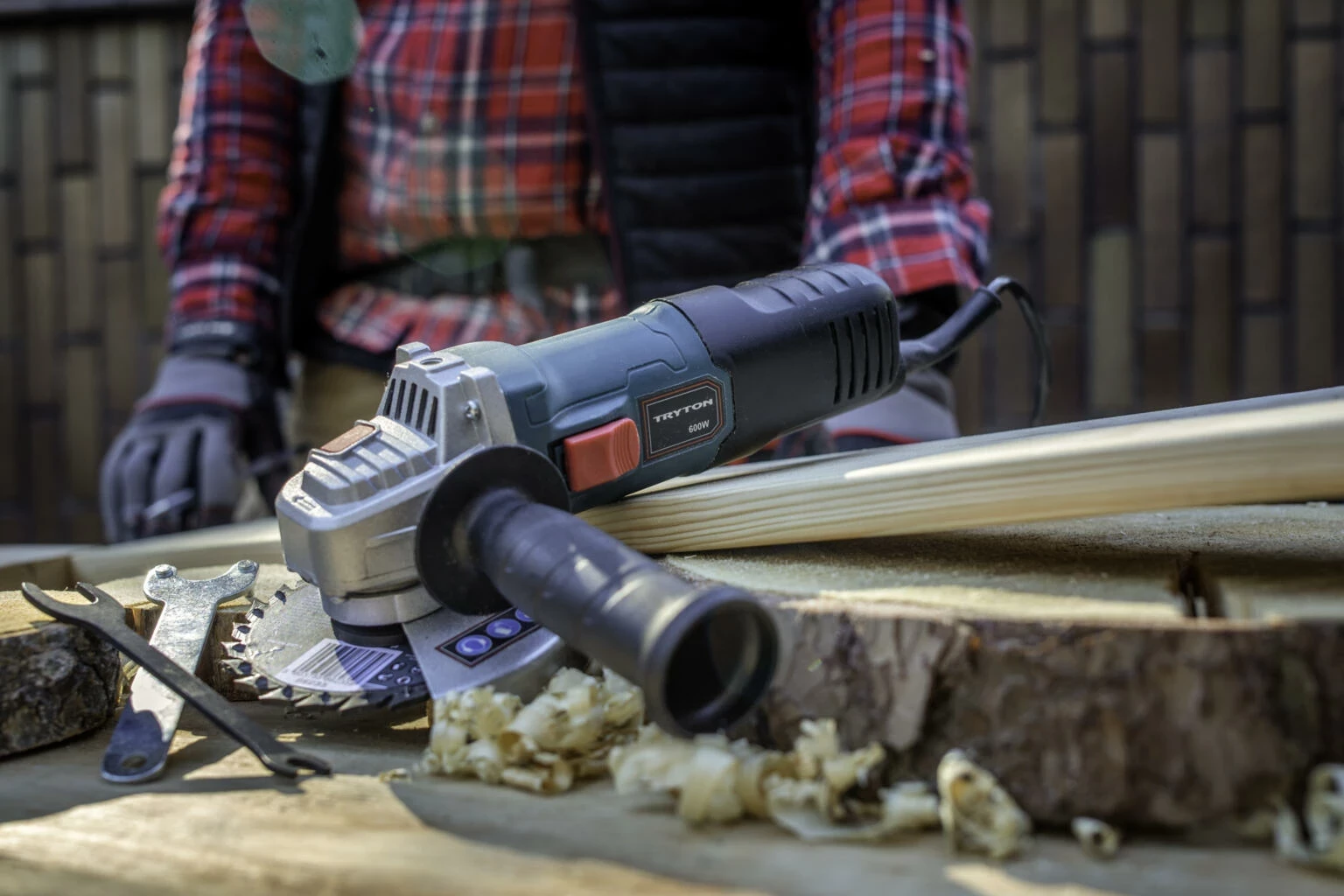 Brusilnik këndor TRYTON TDS125A 600W 125mm 11.000RPM