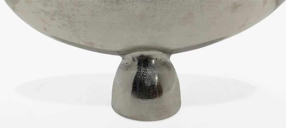 Enë dekorative në këmbë, alumin, ngjyrë nikeli argjendi, 46x15x20 cm