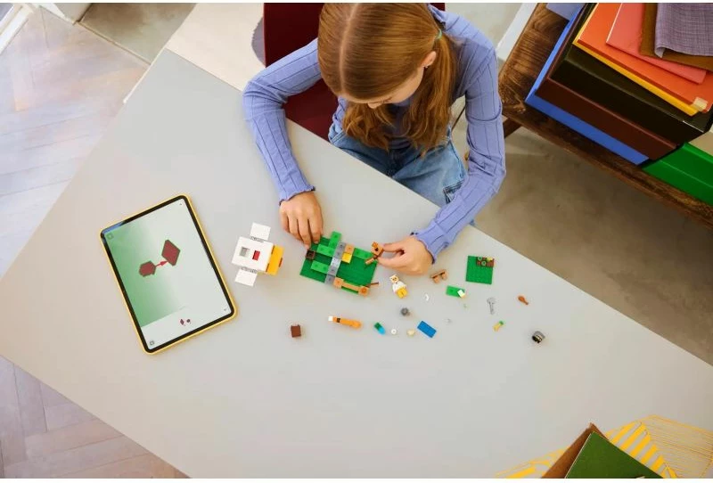 Lego Minecraft set për fëmijë