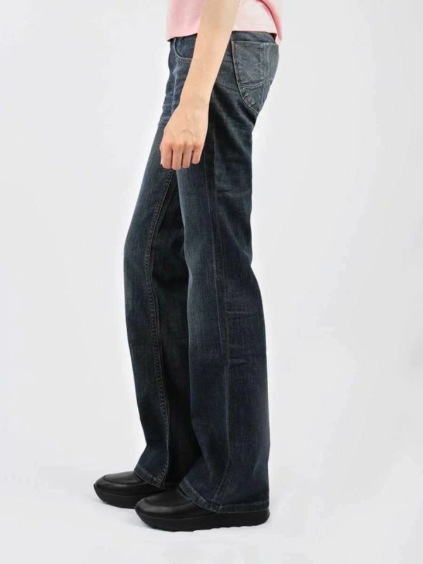 Xhinse për femra Lee