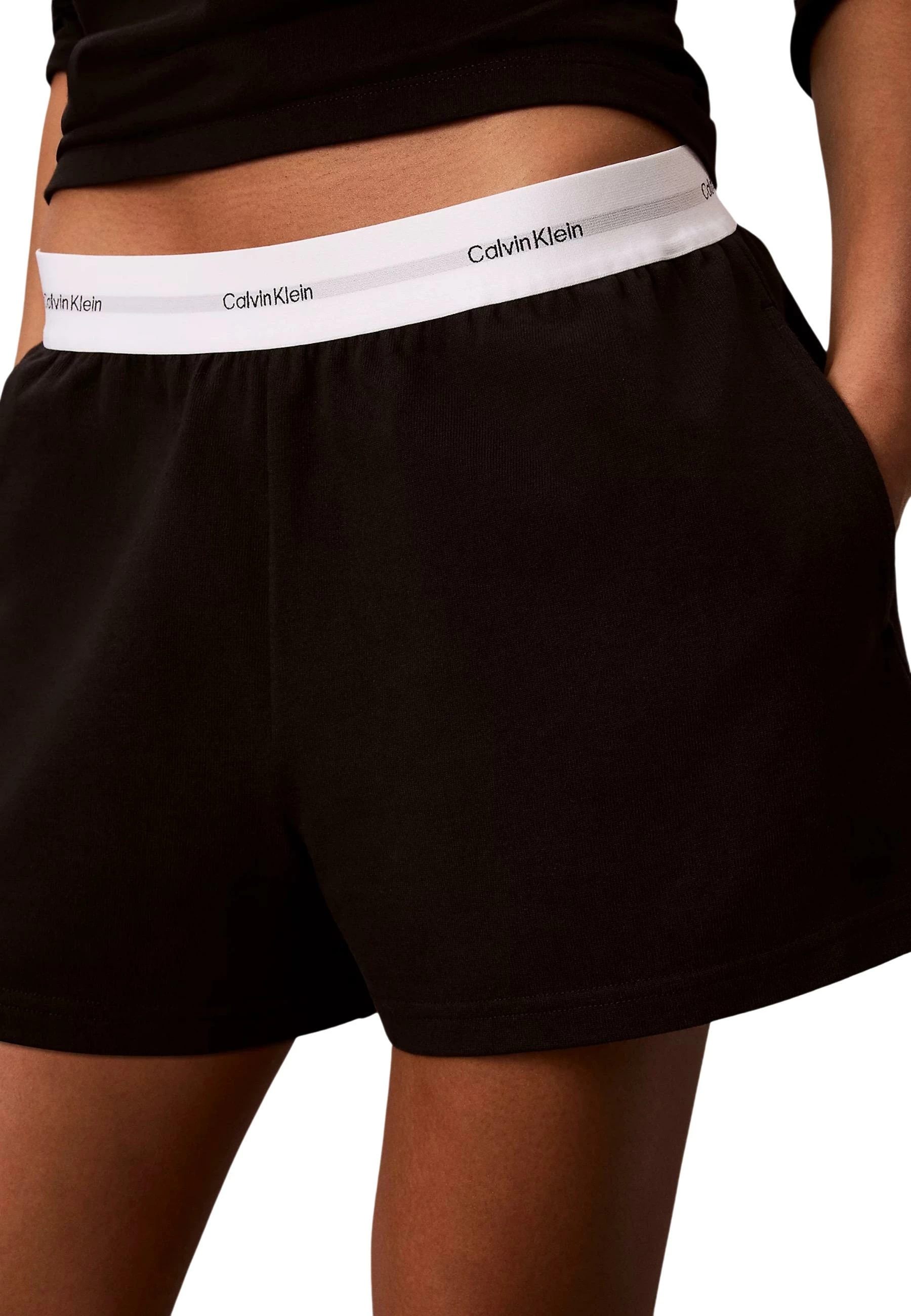 Set pizhame për femra Calvin Klein Underwear LV00QS7517, të zeza [Madhësia: M]