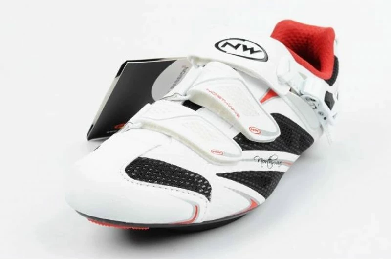 Atlete për femra Inny, të bardha