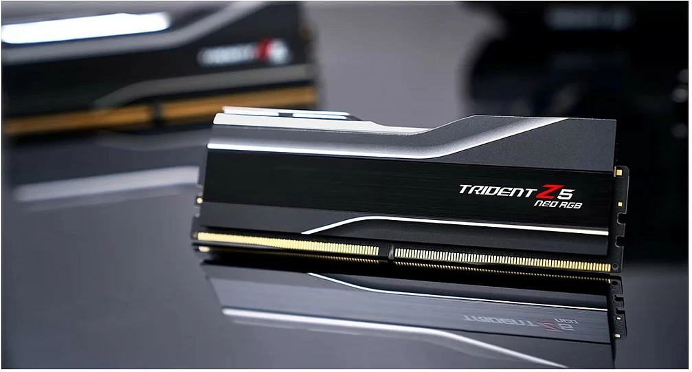 RAM Memorje G.Skill Trident Z5 Neo RGB F5-6000J3244G64GX2-TZ5NR, 128GB (2x64GB) DDR5 6000MT/s CL32 EXPO, e zezë