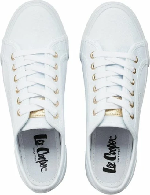 Atlete femra Lee Cooper, të bardha