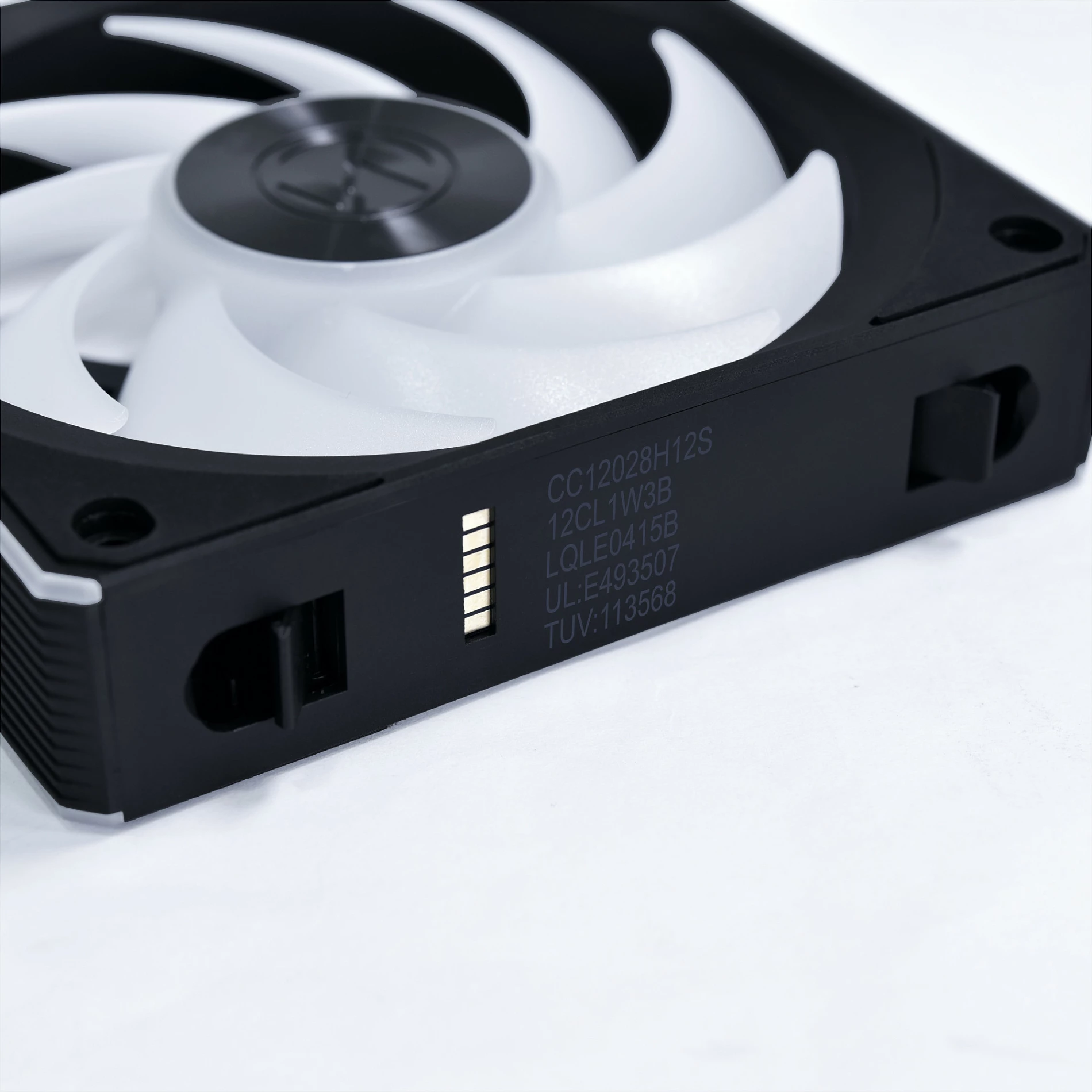 Ventilatorë për kasë Lian Li UNI FAN CL120, 120mm, RGB, Wireless, 3 copë