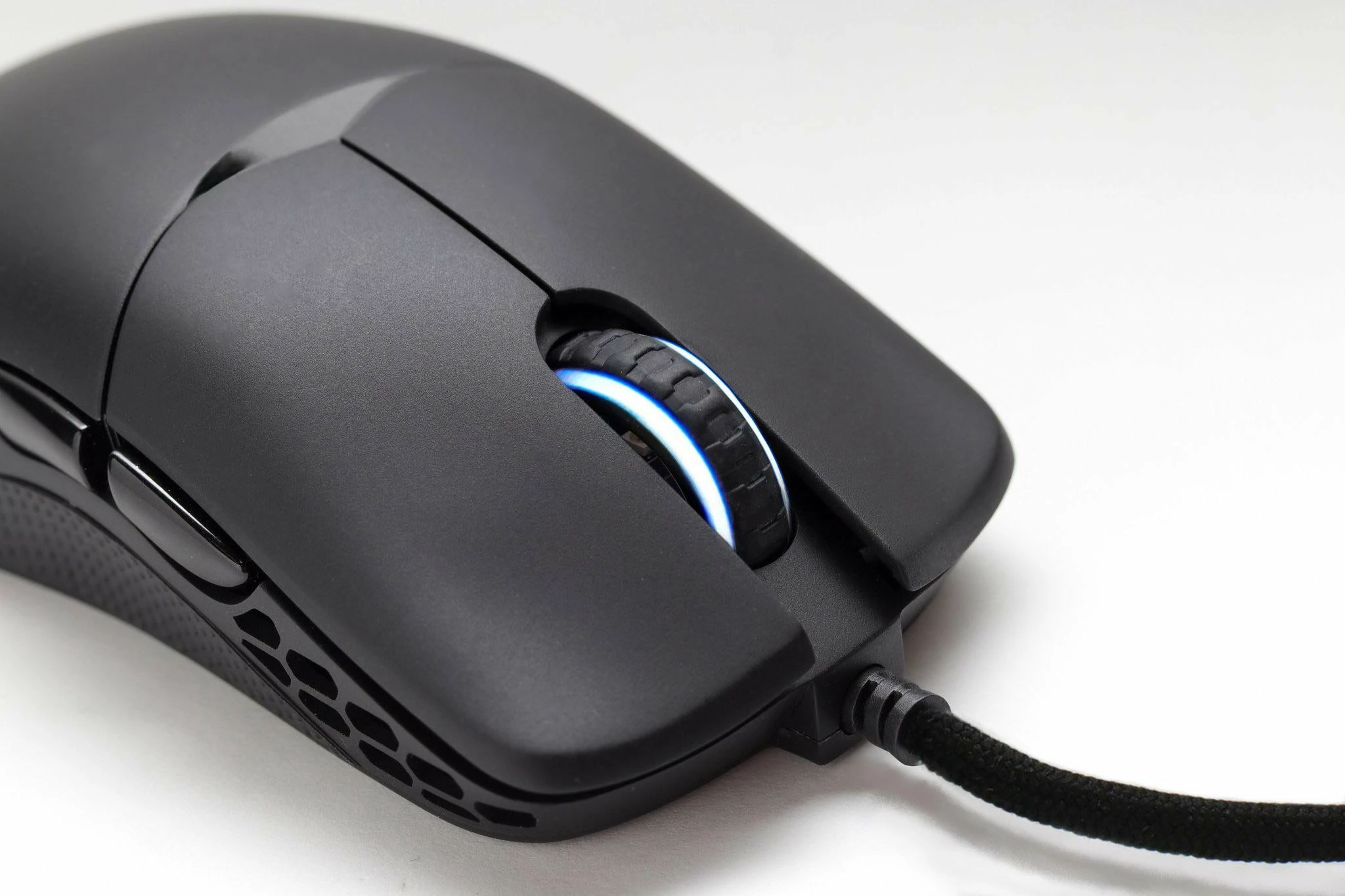 Maus Ducky Feather - USB 2.0, e zezë