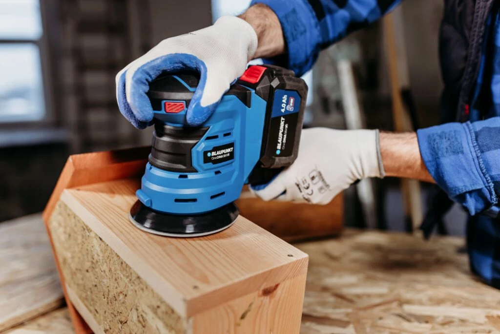 Lëmuese Detajesh BLAUPUNKT CO4010