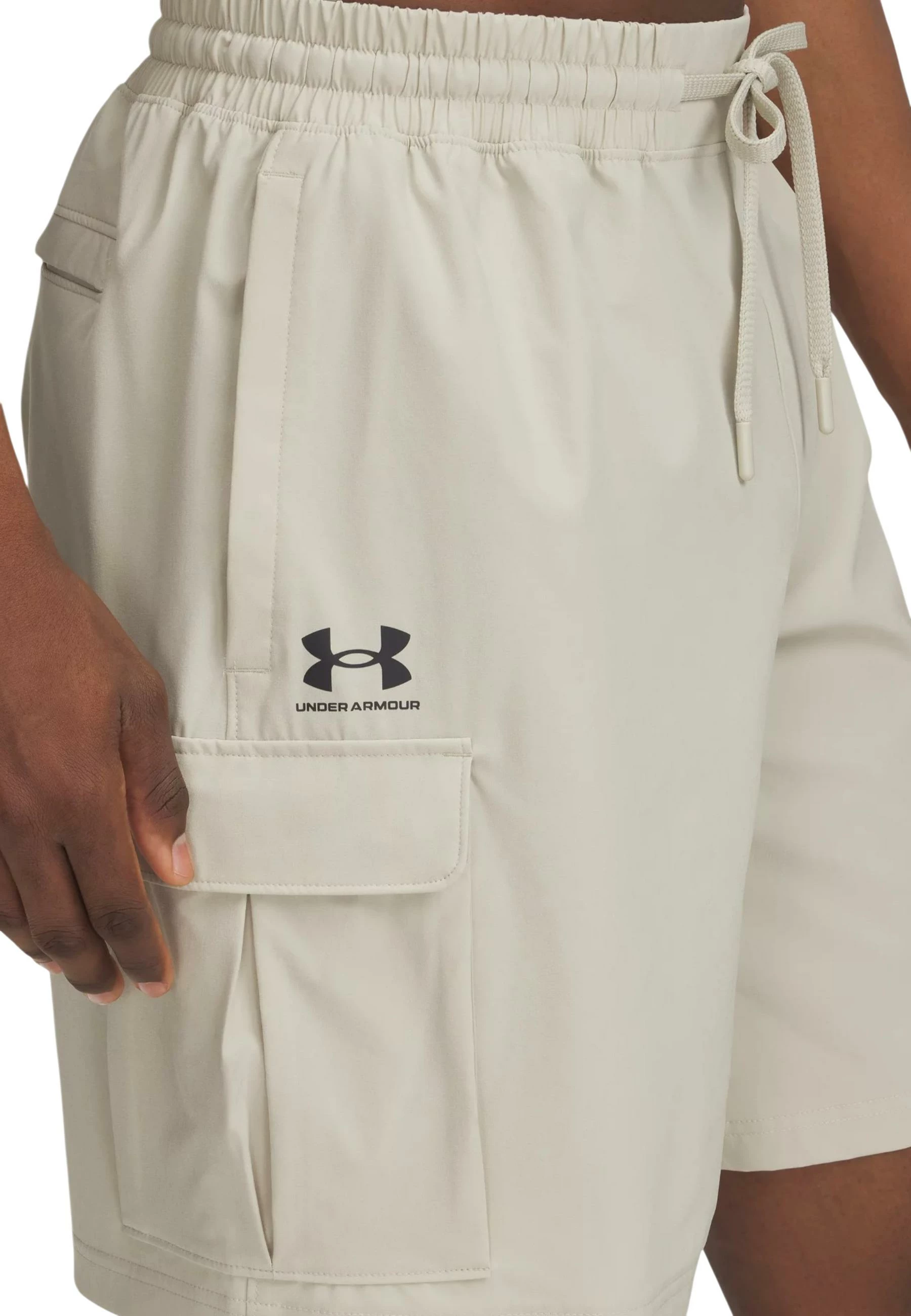 Shorce për meshkuj Under Armour UA Vibe Woven Cargo Short 1386560, bezhë [Madhësia: XS]