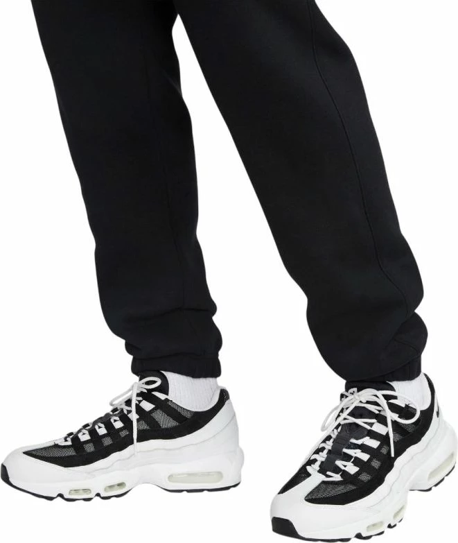 Pantallona sportive Nike për meshkuj, të zeza