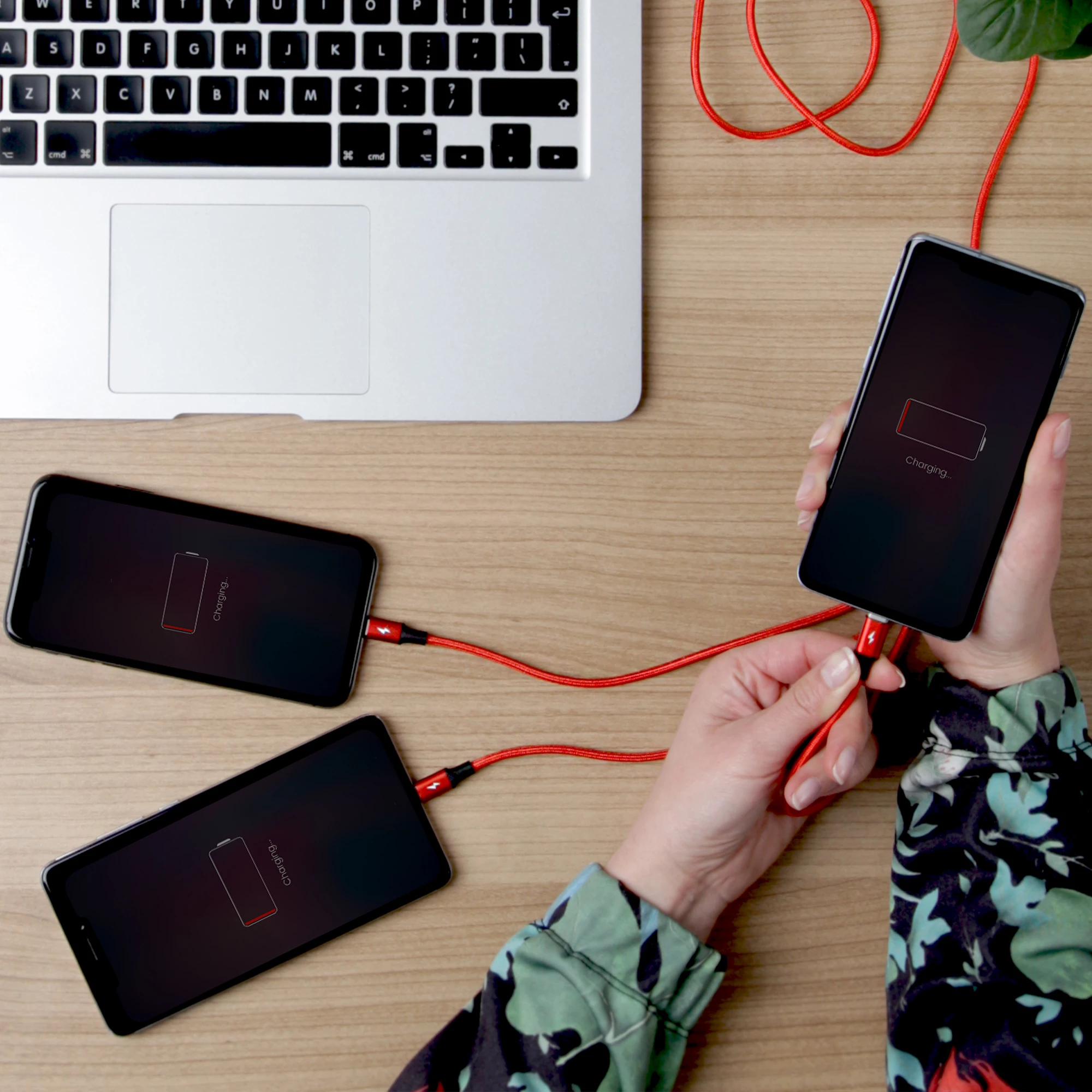Kabllo karikimi USB-A në USB-C/MicroUSB/Lightning Unitek C4049RD 1.2 m 3A, e kuqe