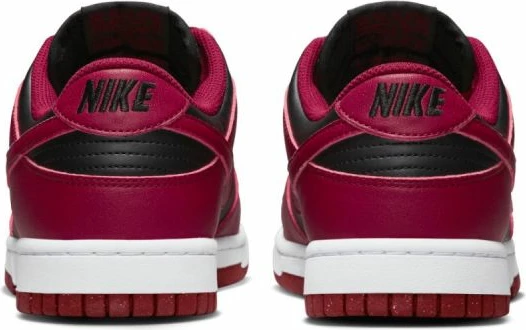 Atlete për femra Nike, të kuqe [Madhësia: 37.5]