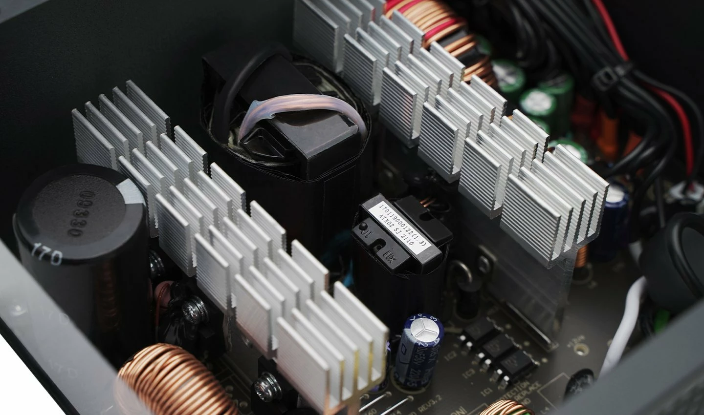 Furnizues rryme Deepcool PF500 (R-PF500D-HA0B-EU) 500W 80 Plus, ATX, jo-modular, e zezë
