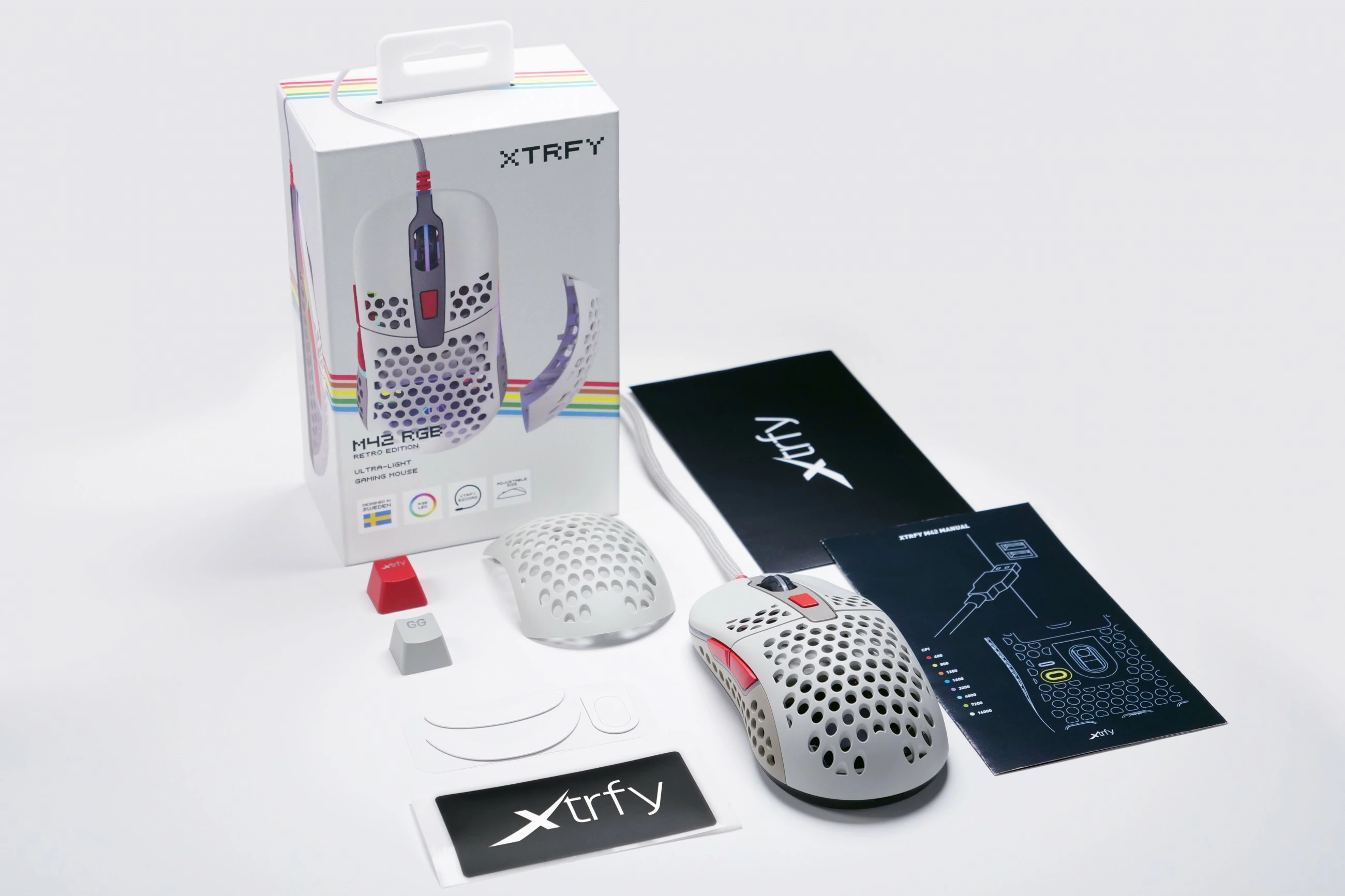 Maus Cherry XTRFY M42, Optik, USB Type-A, 16000 DPI, Multikolor