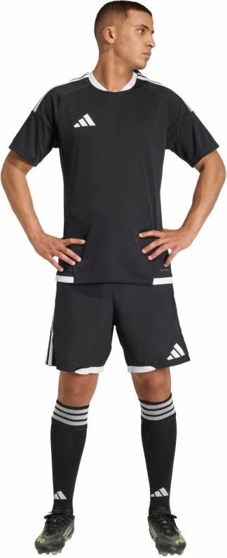Shorce për meshkuj adidas, të bardha