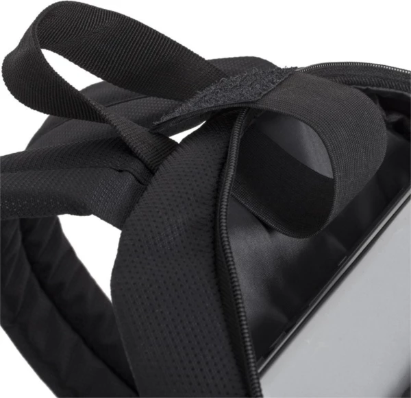 çantë shpine për laptop RIVACASE 8065 15.6 inç e zezë