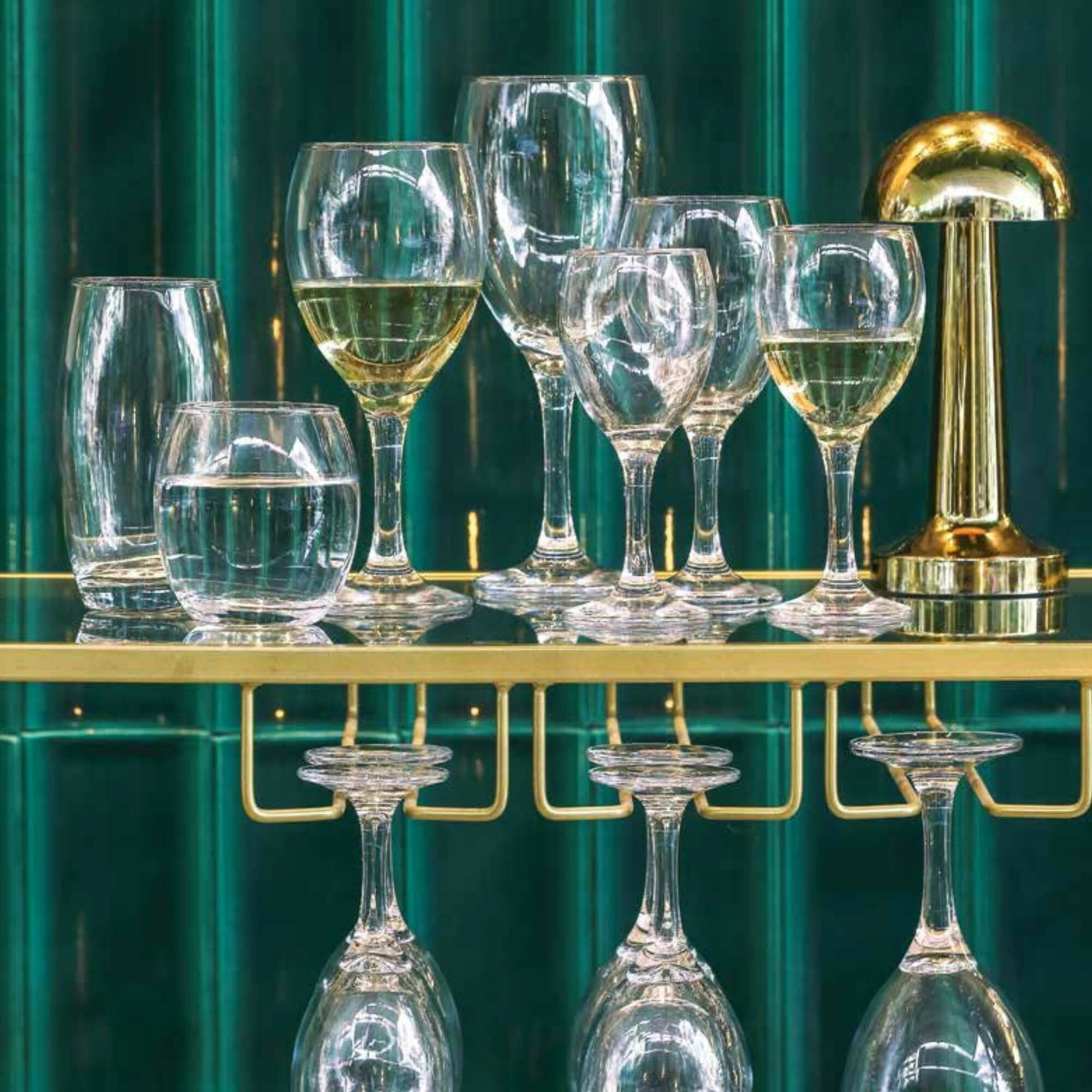 Gotë vodka LAV Sofia 55 ml transparente, set 12 copë