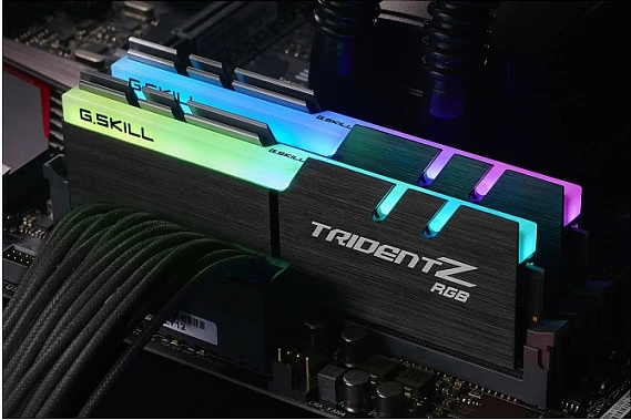 RAM memorje G.Skill TridentZ RGB 32GB (2x16GB) DDR4 3200MHz AMD Edition
