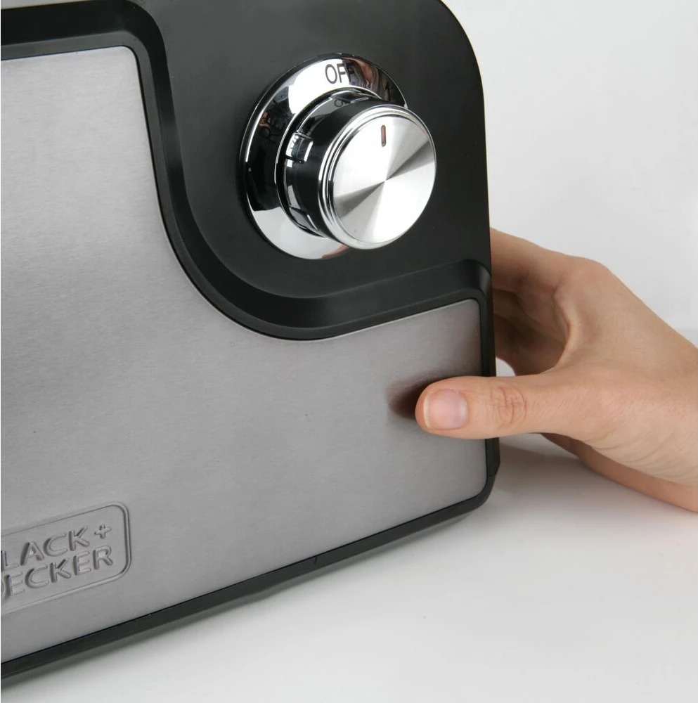 Grirës mishi Black&Decker BXMMA1000E 1000W, 3 disqe inox, reverse, shtojcë për mbushje sallami, i zi