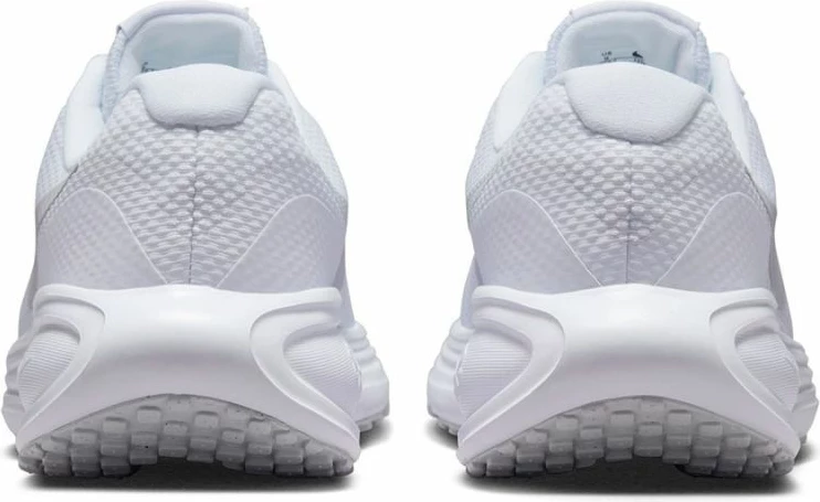 Atlete Nike, të bardha