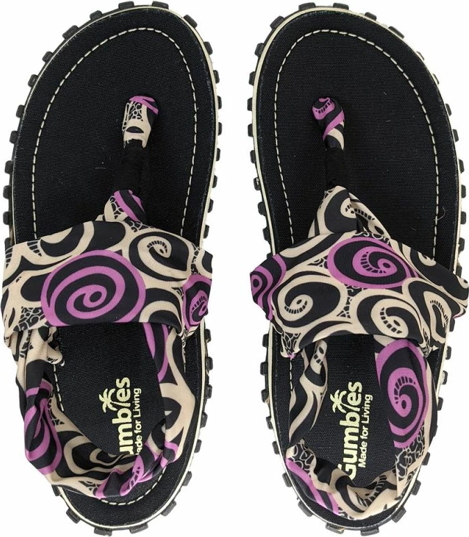 Papuqe për femra Gumbies, të zeza