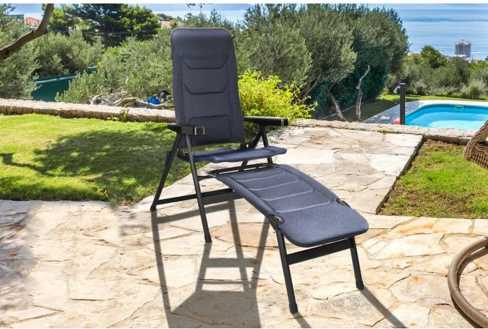 stol kampingu palosës BRUNNER Rebel Medium 0404002N.C51M, kornizë alumin, shpinore e lartë me rregullim 5 pozita, max 150 kg, blu e errët