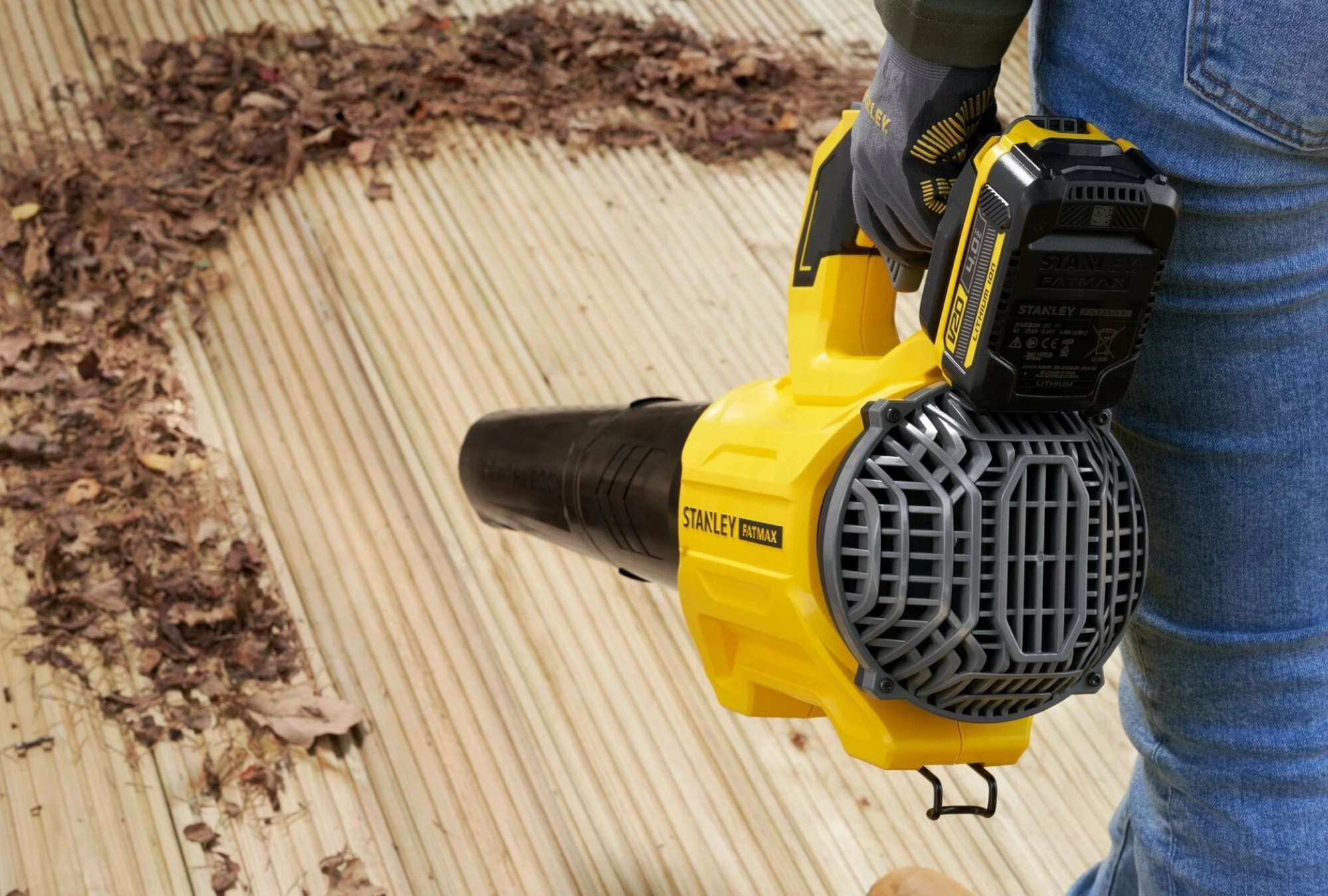 Fryrës gjethesh me bateri Stanley Fatmax V20 SFMCBL730B-XJ, 18V, brushless, 177 km/h, pa bateri/karikues, e verdhë/zezë
