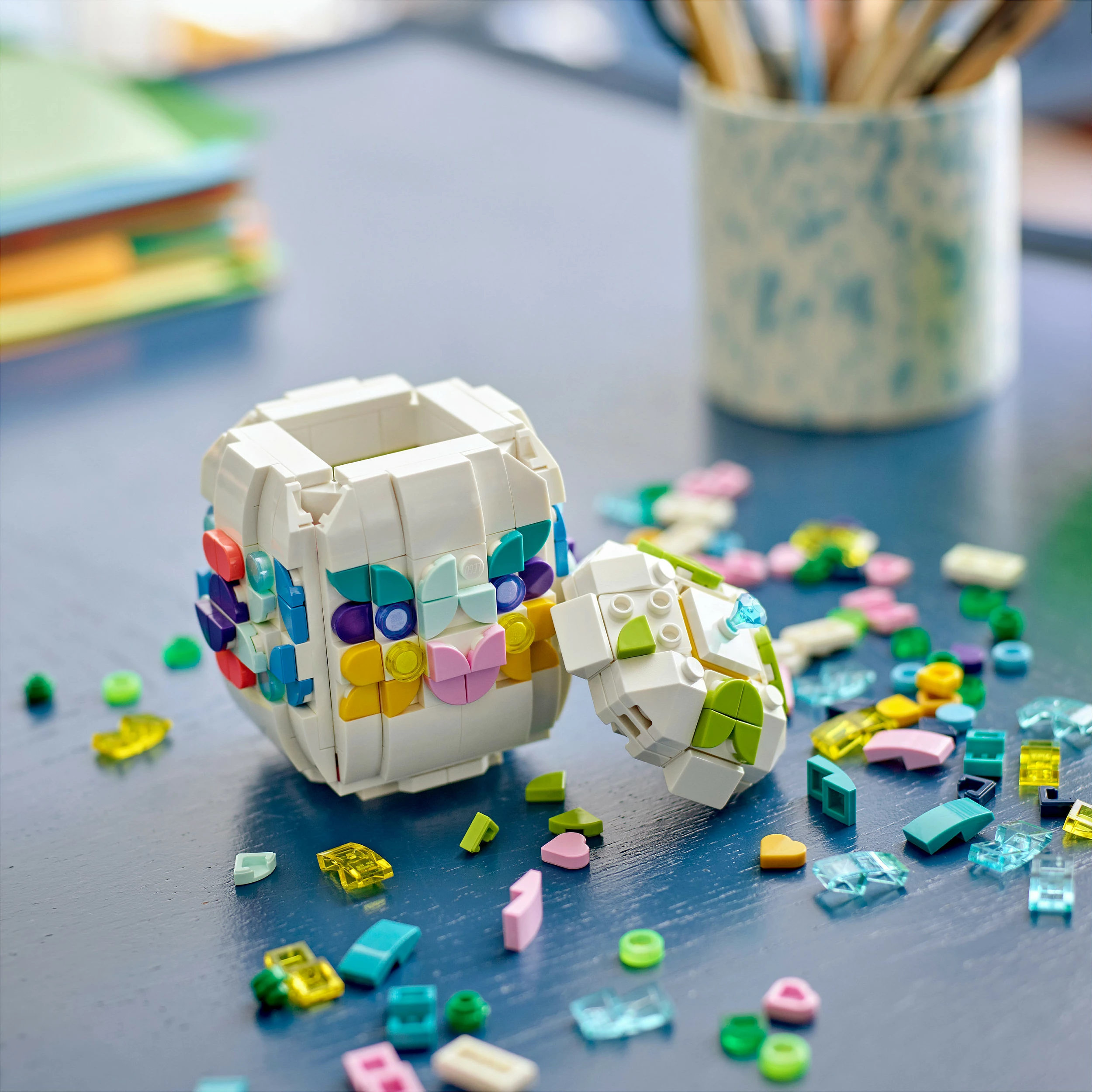 Set ndërtimi LEGO Iconic 40816 Decorative Easter Egg, 386 copë, 9+ vjeç, shumëngjyrësh