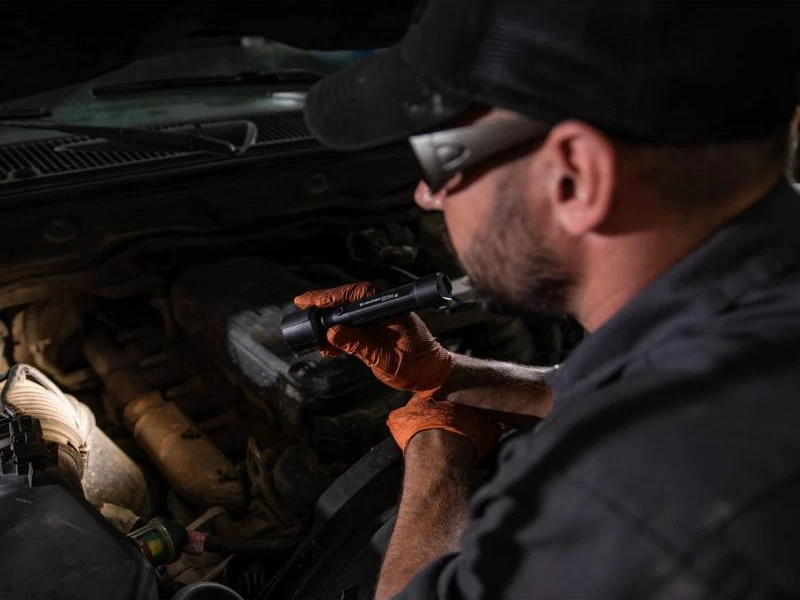 dritë pune Ledlenser, pa ngjyrë specifike