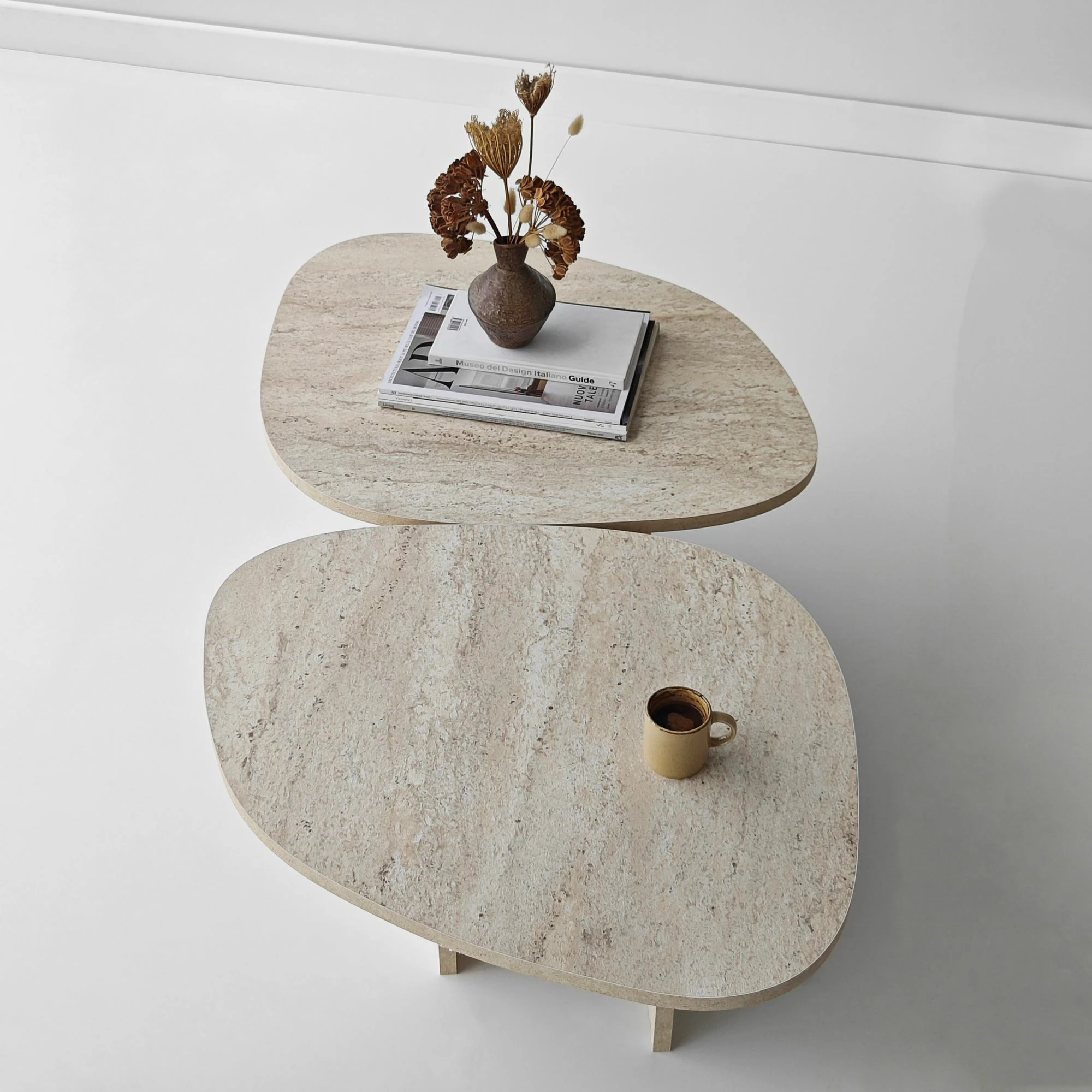 Tavolinë kafeje Skye Decor, ngjyrë travertine