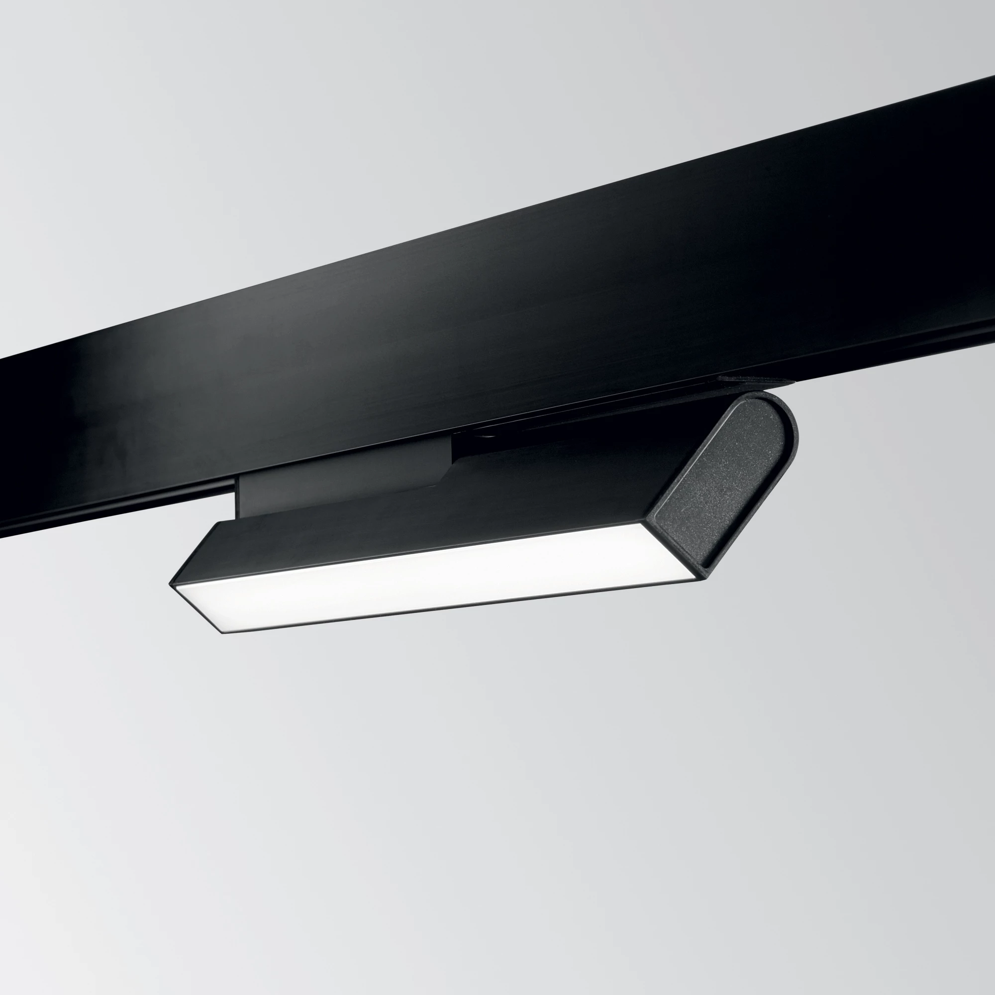 Sistem ndriçimi Ego flexible wide 07w 3000k on-off