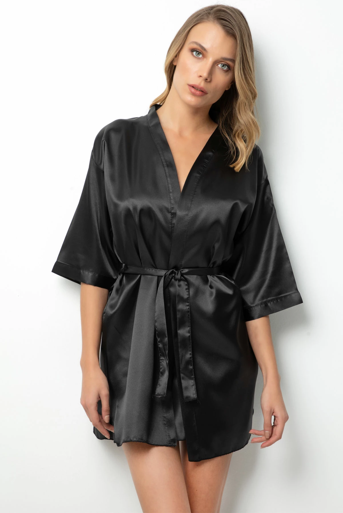 Rrobë mëngjesi Jumeon, e zezë, 001-018050