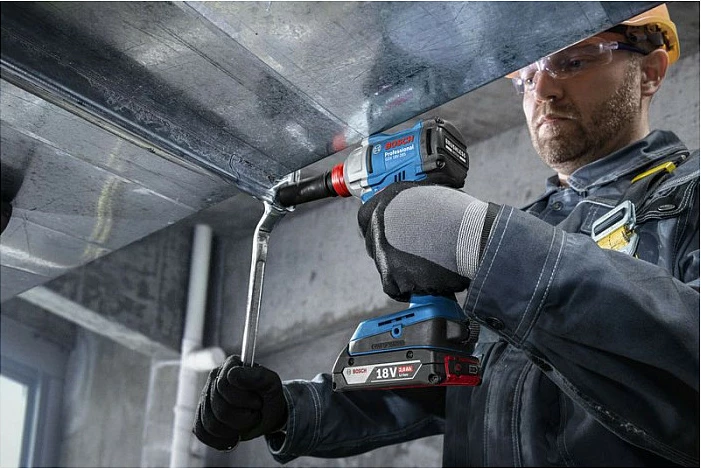 Shrauber goditës me bateri Bosch Professional GDX 18V-285, 18V, solo, në L-BOXX, kaltër/kuqe
