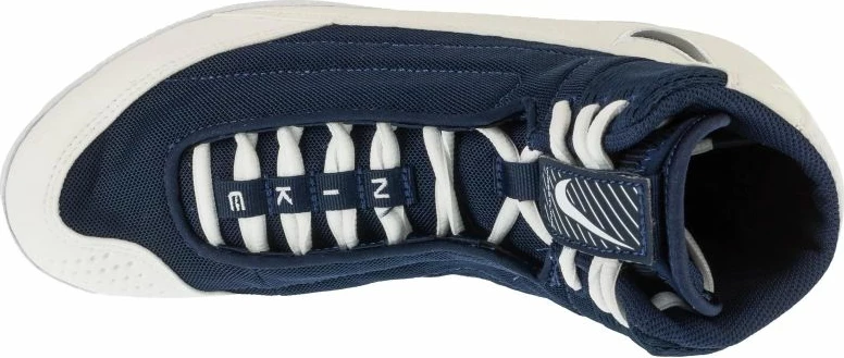 Atlete për meshkuj Nike, të bardha dhe kaltër