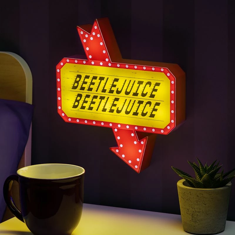 Lampë tavoline Paladone Beetlejuice Beetlejuice, 25 cm, USB ose 3x AAA, kuqe/verdhe