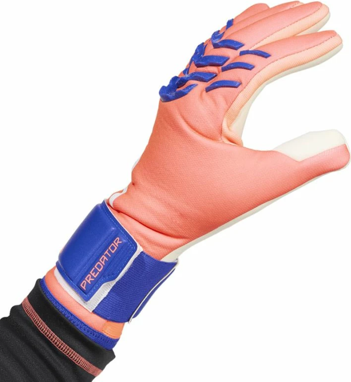 Doreza portieri adidas, Predator