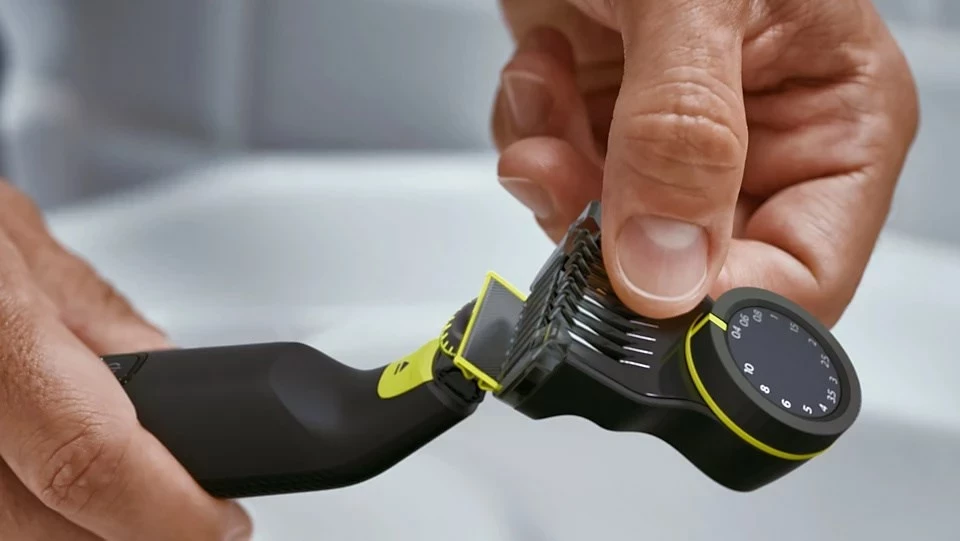 Makinë rroje Philips OneBlade Pro 360 QP6542/15, E zezë