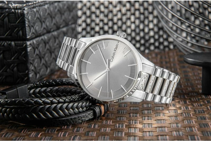 Orë dore për meshkuj Calvin Klein, argjend